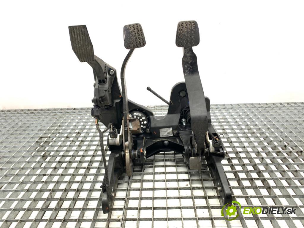 OPEL ASTRA J Kombi 2013 81 kW 1.7 CDTI (35) 1686 PEDÁL: manuálne 13252175 (Potenciometer plynového pedálu)