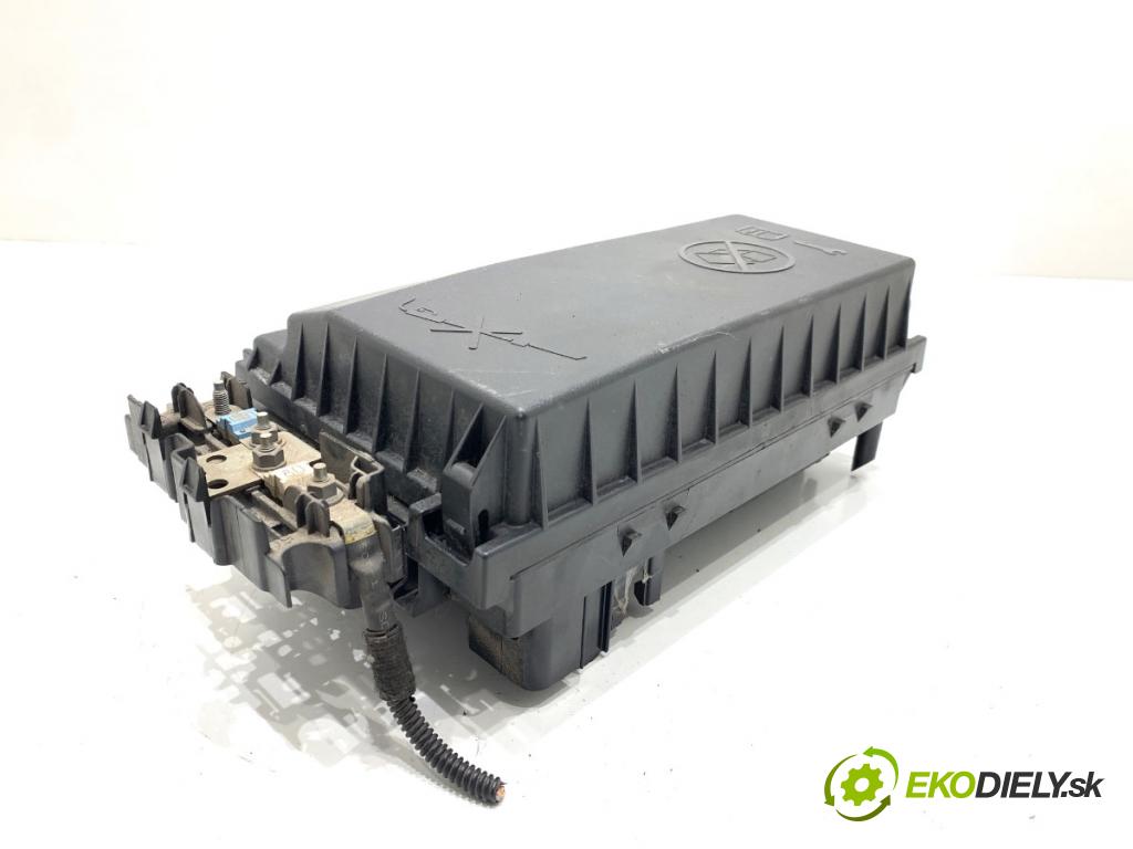 OPEL ASTRA J Kombi 2013 81 kW 1.7 CDTI (35) 1686 Skrinka poistková 13368641 (Poistková skrinka)