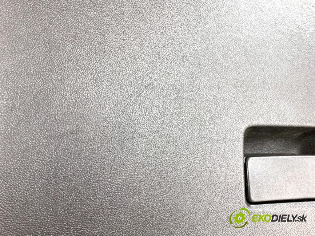 OPEL ASTRA J Kombi 2013 81 kW 1.7 CDTI (35) 1686 Priehradka, kastlík spolujazdca 13262607 (Priehradka (kastlík))