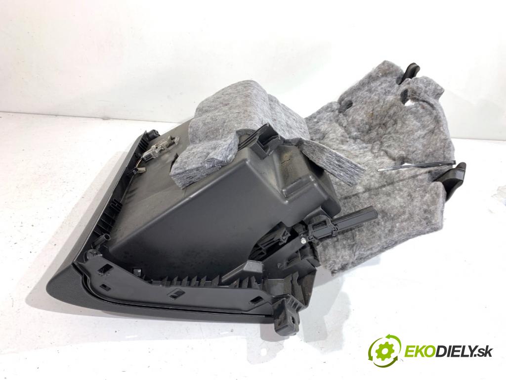 OPEL ASTRA J Kombi 2013 81 kW 1.7 CDTI (35) 1686 Priehradka, kastlík spolujazdca 13262607 (Priehradka (kastlík))