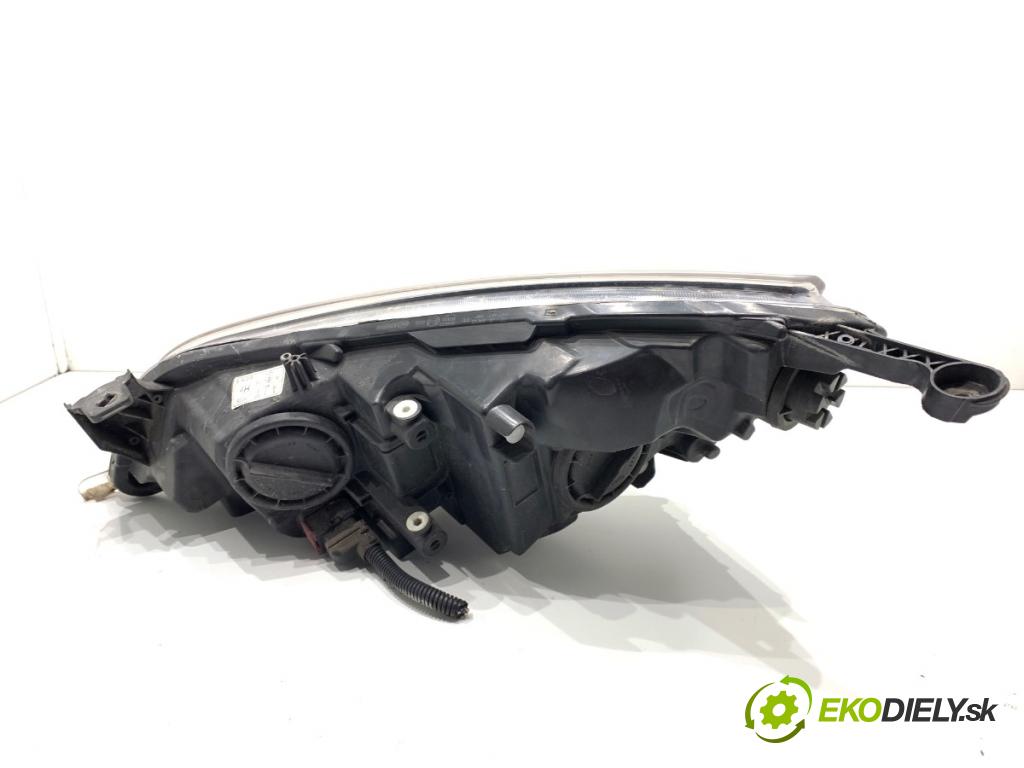 OPEL ASTRA J Kombi 2013 81 kW 1.7 CDTI (35) 1686 Svetlomet pravy predný