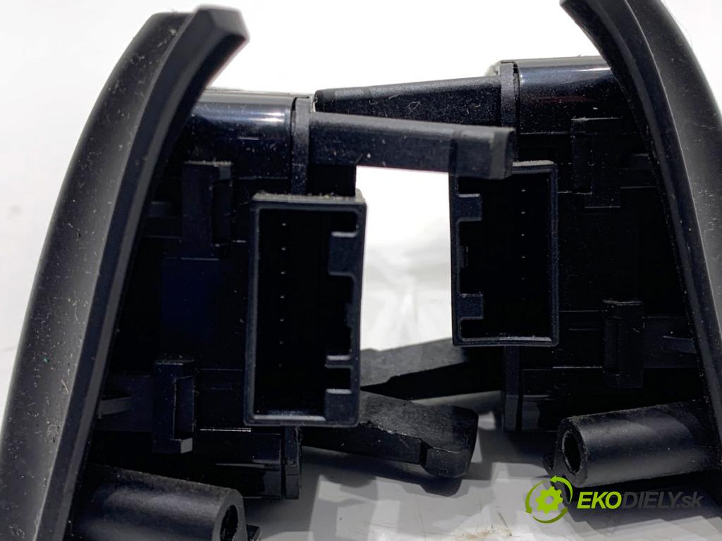 OPEL ASTRA J Kombi 2013 81 kW 1.7 CDTI (35) 1686 SPÍNAČE: volantu 13268686