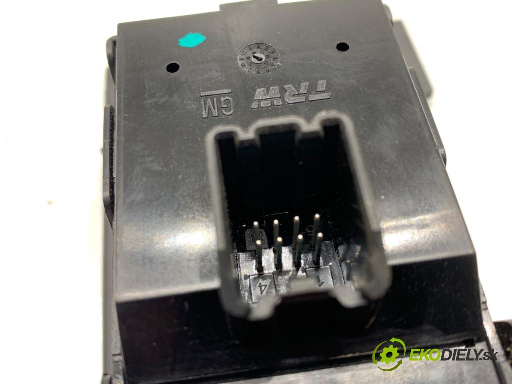 OPEL ASTRA J Kombi 2013 81 kW 1.7 CDTI (35) 1686 Prepínač okien 13305011 (Prepínacie páčky pod volantom)