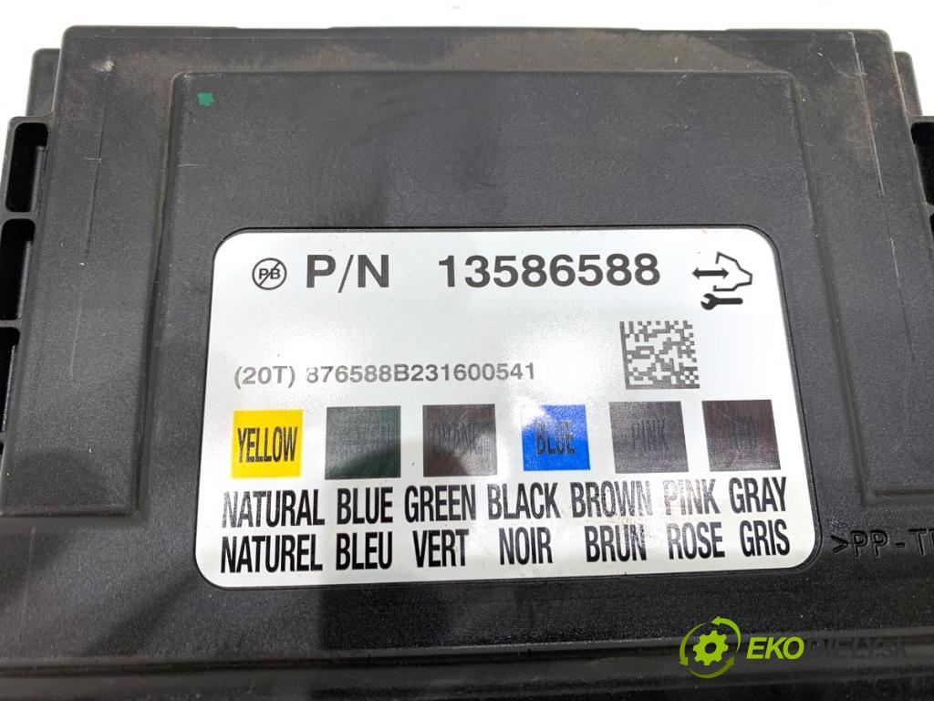 OPEL ASTRA J Kombi 2013 81 kW 1.7 CDTI (35) 1686 Modul komfortu 13586588 (Modul komfortu)