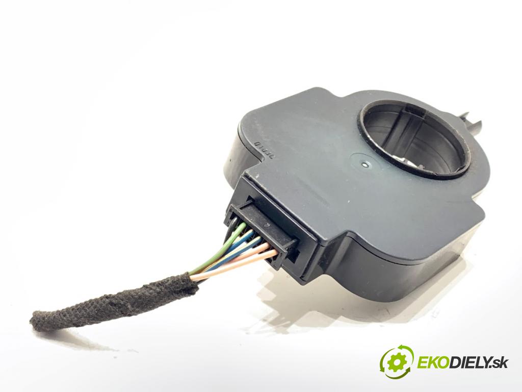 OPEL ASTRA J Kombi 2013 81 kW 1.7 CDTI (35) 1686 snímač ÚHEL: otáčky 13587663