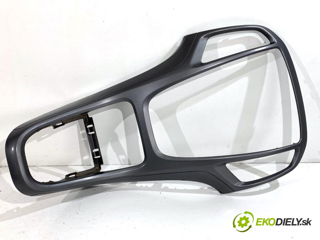 OPEL ASTRA J Kombi 2013 81 kW 1.7 CDTI (35) 1686 lišta kryt interiéru  (Lišta)