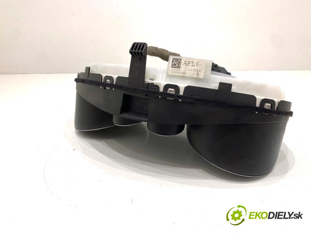 OPEL ASTRA J Kombi 2013 81 kW 1.7 CDTI (35) 1686 Prístrojovka 600775881 (Prístrojová doska)