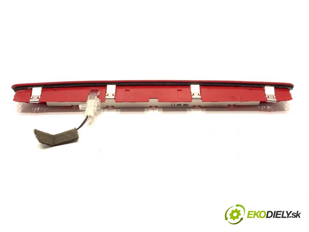 OPEL ASTRA J Kombi 2013 81 kW 1.7 CDTI (35) 1686 světlo brzdových světel 13282241