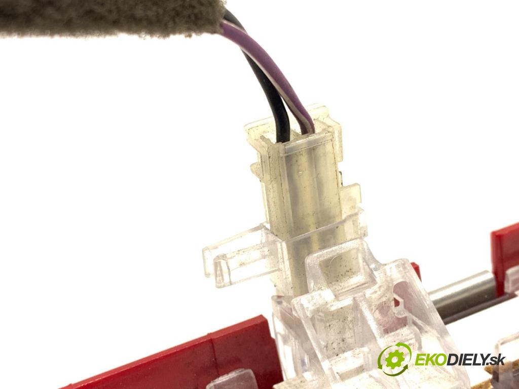 OPEL ASTRA J Kombi 2013 81 kW 1.7 CDTI (35) 1686 světlo brzdových světel 13282241