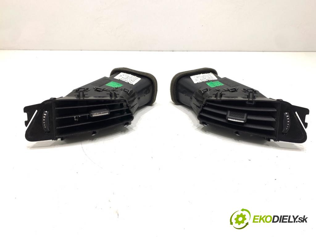 OPEL ASTRA J Kombi 2013 81 kW 1.7 CDTI (35) 1686 mří topení přední část 13300564 13300574