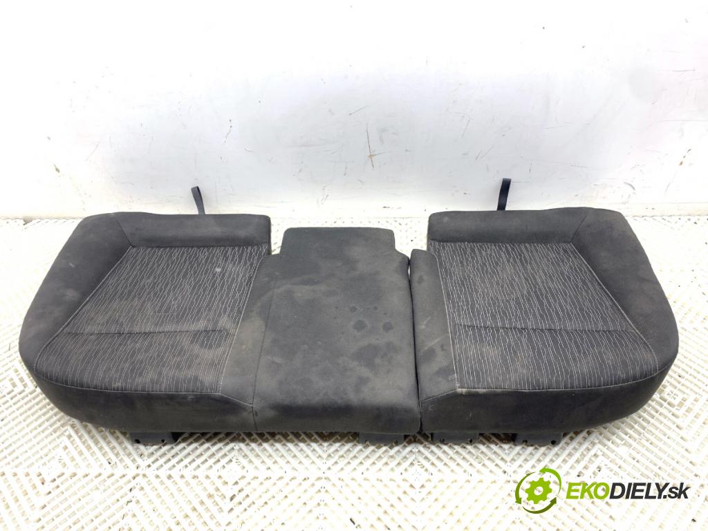 OPEL ASTRA J Kombi 2013 81 kW 1.7 CDTI (35) 1686 Sedadlo druhý rad