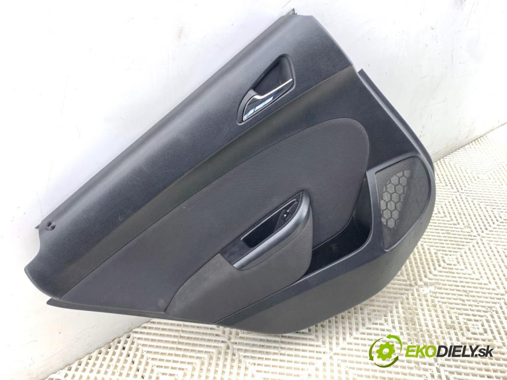 OPEL ASTRA J Kombi 2013 81 kW 1.7 CDTI (35) 1686 čalúnenie Dvere ľavy zad 13258681