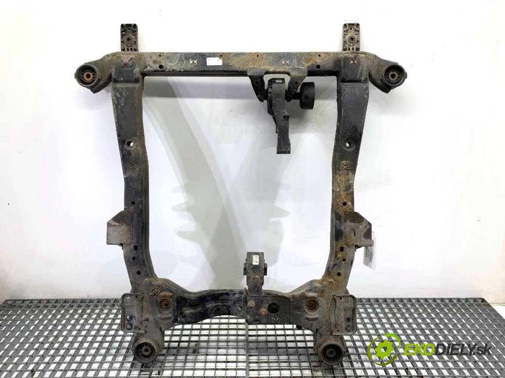 OPEL ASTRA J Kombi 2013 81 kW 1.7 CDTI (35) 1686 výztuha pod motor 13327070 (Přední výztuha)