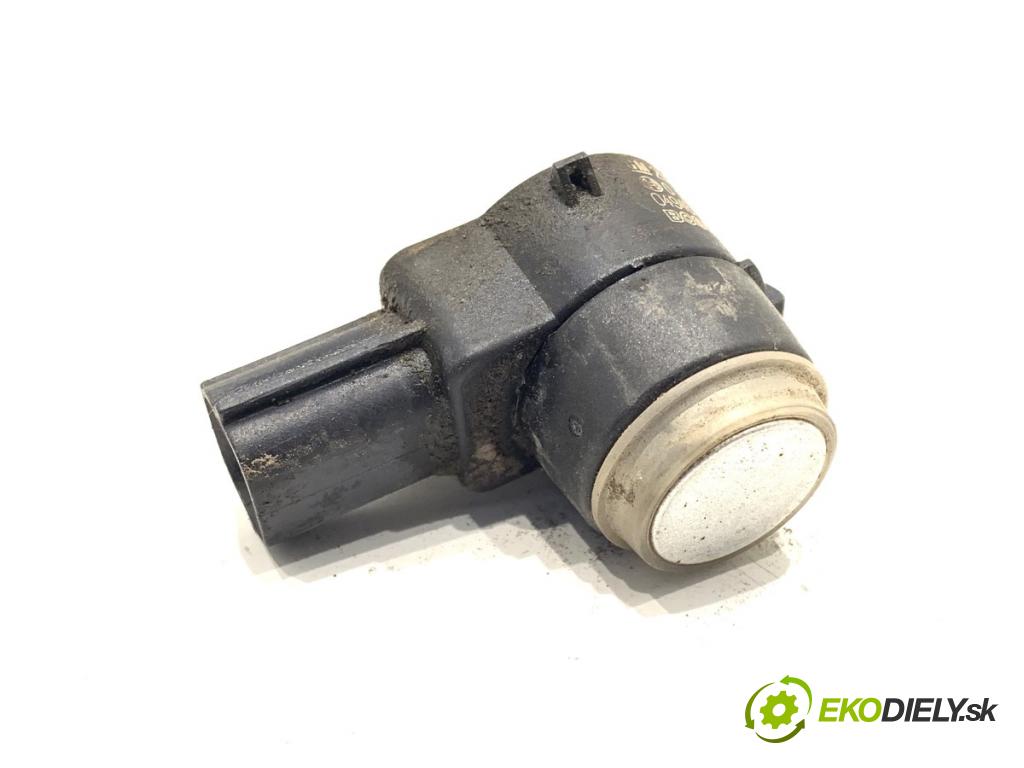 OPEL ASTRA J Kombi 2013 81 kW 1.7 CDTI (35) 1686 snímač PDC 25855503