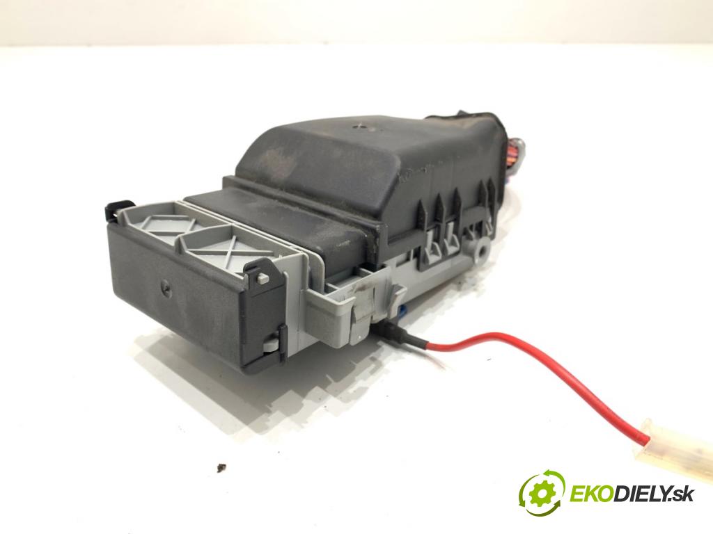 OPEL ASTRA J Kombi 2013 81 kW 1.7 CDTI (35) 1686 Skrinka poistková 13222786 (Poistková skrinka)