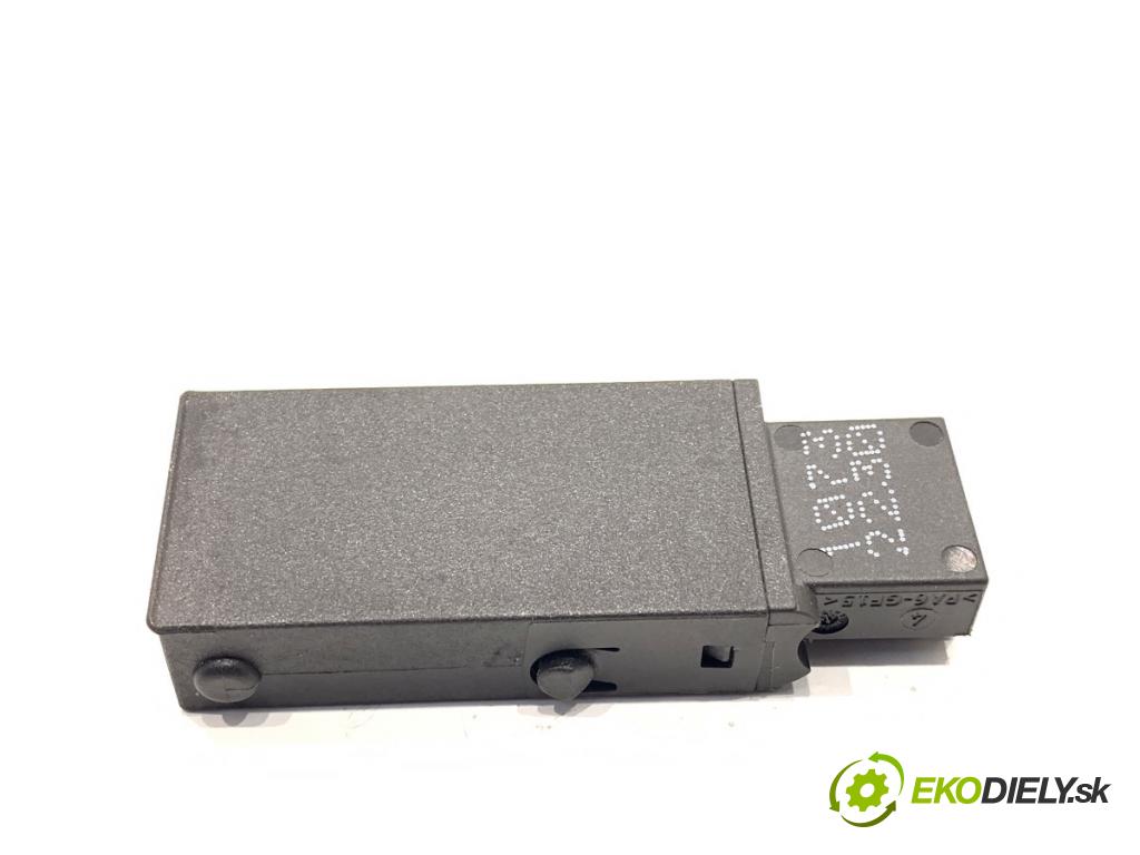 OPEL ASTRA J Kombi 2013 81 kW 1.7 CDTI (35) 1686 HNÍZDO: AUX 13317917