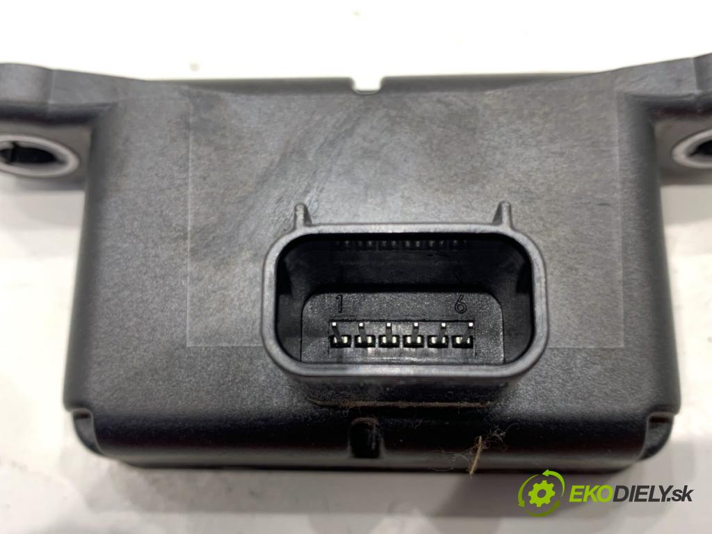 OPEL ASTRA J Kombi 2013 81 kW 1.7 CDTI (35) 1686 Snímač ESP 13578326