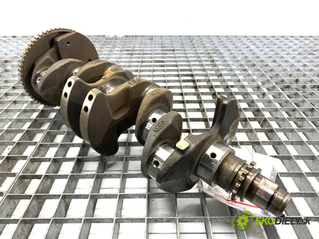 HYUNDAI ix20 liftback 2013 66 kW 1.4 1396 Kardaň, hriadeľ KLIKA: (Blok motora ostatné)