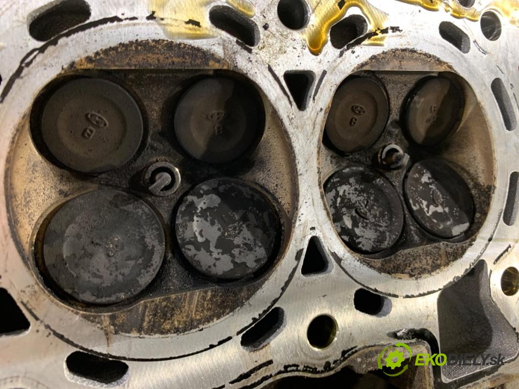 HYUNDAI ix20 liftback 2013 66 kW 1.4 1396 Hlava valcov  (Hlava valcov)