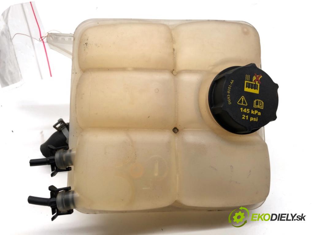 FORD FOCUS III Kombi 2016 92 kW 1.0 EcoBoost 998 Nádržka vyrovnávacia (kvapaliny) chladiaceho 8V61-8K218-D