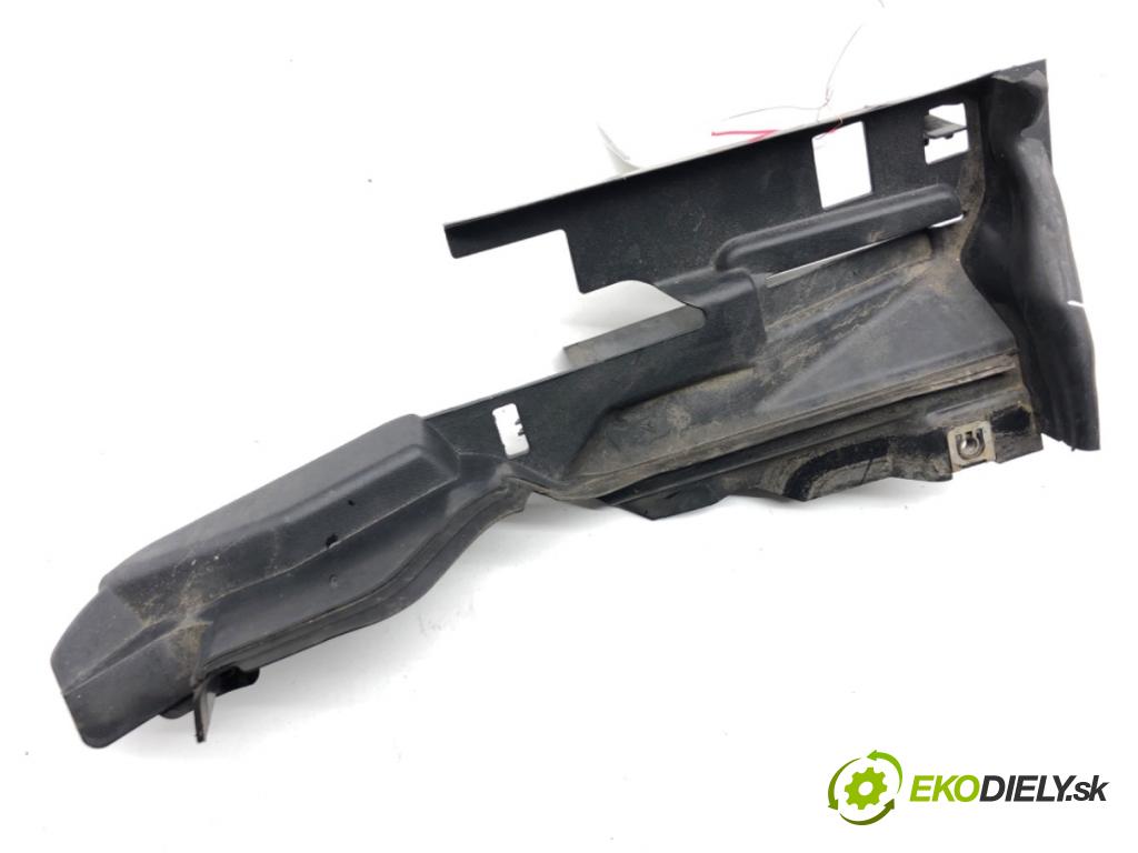 FORD FOCUS III Kombi 2016 92 kW 1.0 EcoBoost 998 clona ZÁVĚS kapoty levá strana BM51-A02477-AE