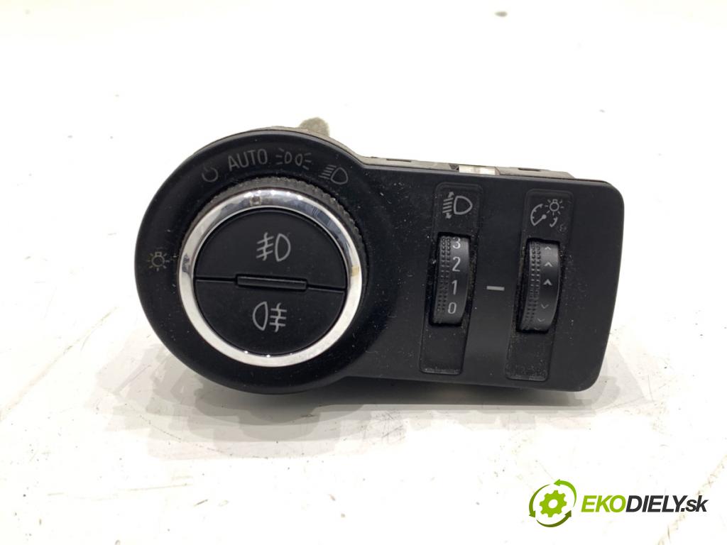 OPEL INSIGNIA A liftback 2009 103 kW 1.8 (68) 1796 spínač světel 13268702