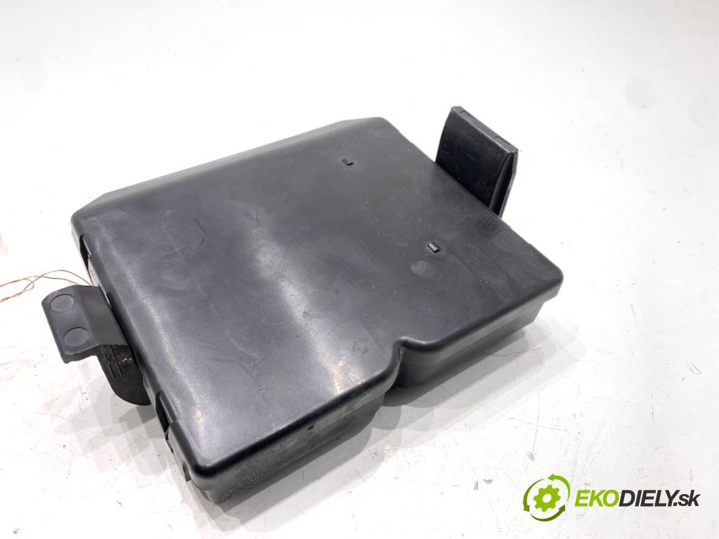 OPEL INSIGNIA A liftback 2009 103 kW 1.8 (68) 1796 Modul dverí 13325520