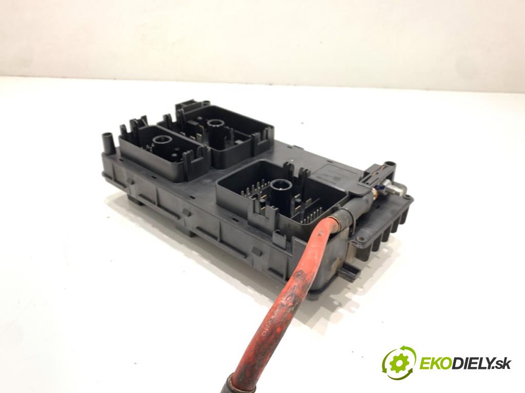 OPEL INSIGNIA A liftback 2009 103 kW 1.8 (68) 1796 modul BSI 13275874 (Pojistková skříňka)