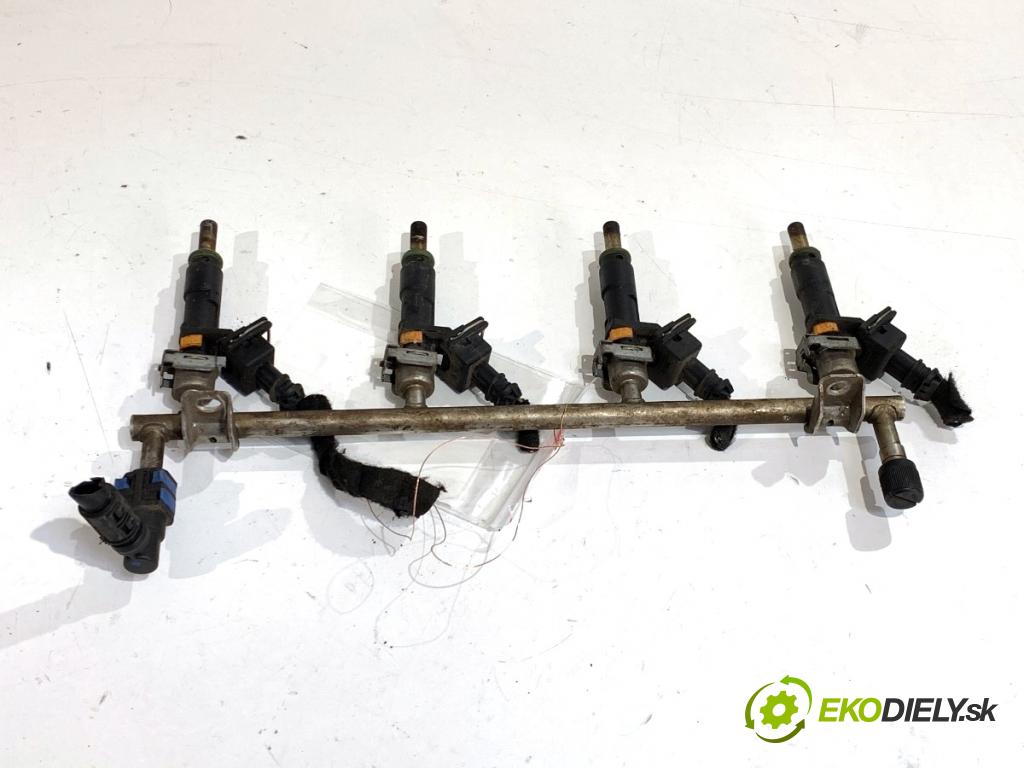 OPEL INSIGNIA A liftback 2009 103 kW 1.8 (68) 1796 Lišta vstrekovacia 55353806 (Vstrekovacia lišta)