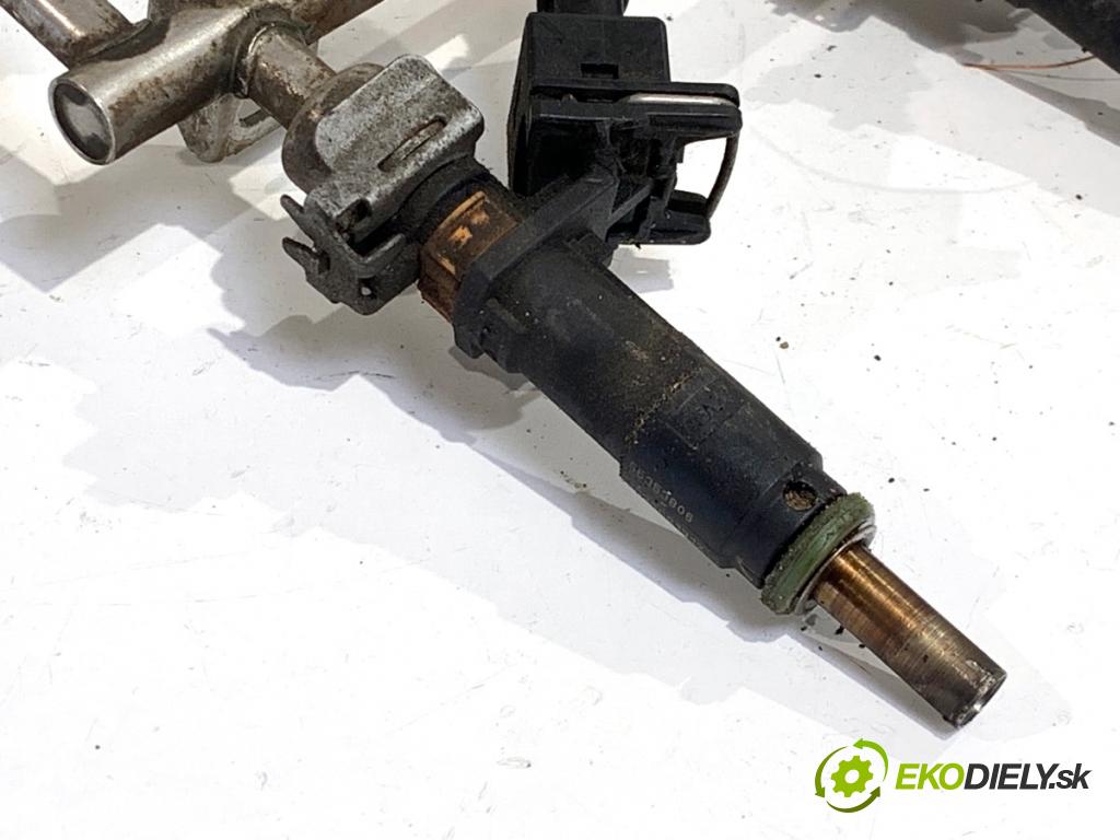 OPEL INSIGNIA A liftback 2009 103 kW 1.8 (68) 1796 Lišta vstrekovacia 55353806 (Vstrekovacia lišta)