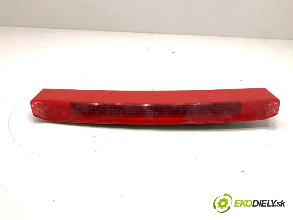 OPEL INSIGNIA A liftback 2009 103 kW 1.8 (68) 1796 Svetlo brzdových svetiel 