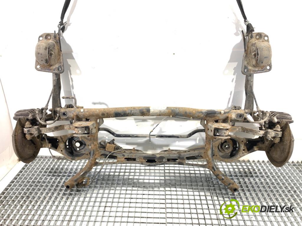 VW GOLF V liftback 2006 103 kW 2.0 TDI 1968 Výstuha zad 