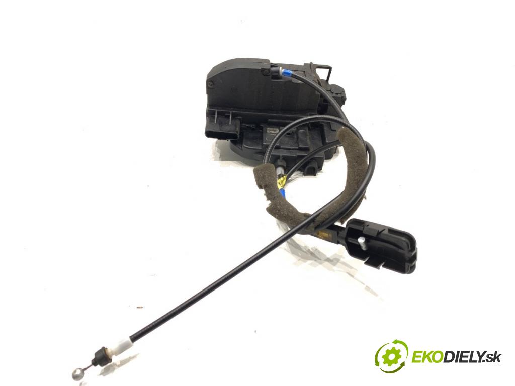 NISSAN NOTE E11 nadwozie wielkoprzestrzenne (MPV) 2007 81 kW 1.6 1598 zámok Dvere pravy zad