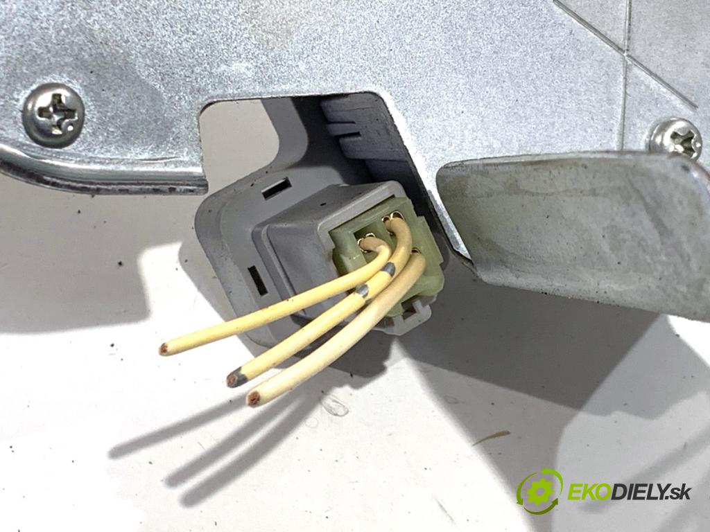 NISSAN NOTE E11 nadwozie wielkoprzestrzenne (MPV) 2007 81 kW 1.6 1598 motor stěračů zadní část