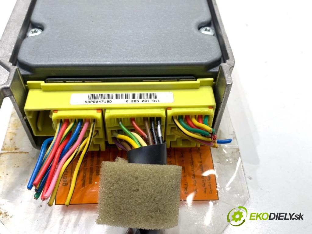 NISSAN NOTE E11 nadwozie wielkoprzestrzenne (MPV) 2007 81 kW 1.6 1598 senzor airbag 988209U30A (Snímač)