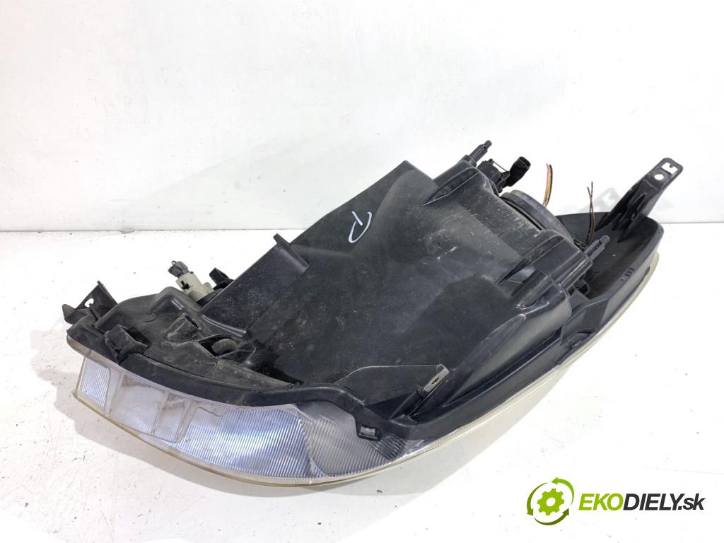 NISSAN NOTE E11 nadwozie wielkoprzestrzenne (MPV) 2007 81 kW 1.6 1598 Svetlomet pravy predný