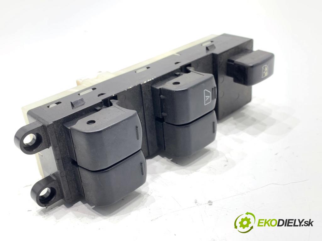 NISSAN NOTE E11 nadwozie wielkoprzestrzenne (MPV) 2007 81 kW 1.6 1598 Prepínač okien  (Prepínacie páčky pod volantom)