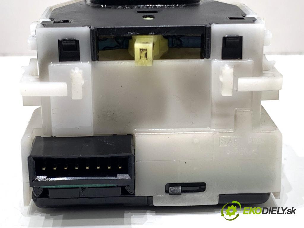 NISSAN NOTE E11 nadwozie wielkoprzestrzenne (MPV) 2007 81 kW 1.6 1598 Prepínač smeroviek  (Prepínacie páčky pod volantom)