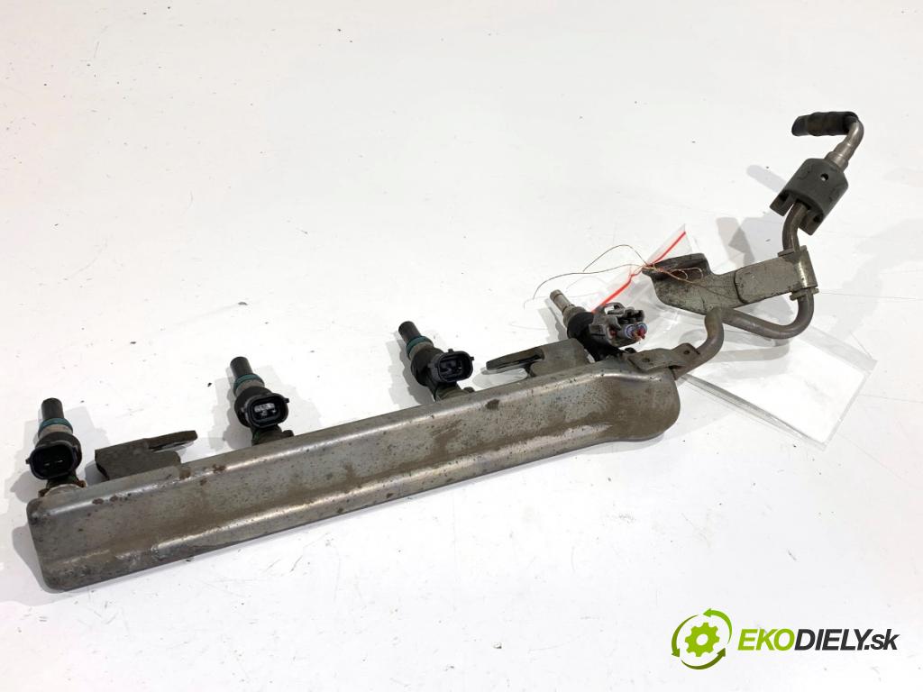 NISSAN NOTE E11 nadwozie wielkoprzestrzenne (MPV) 2007 81 kW 1.6 1598 lišta vstřikovací  (Vstřikovací lišta)