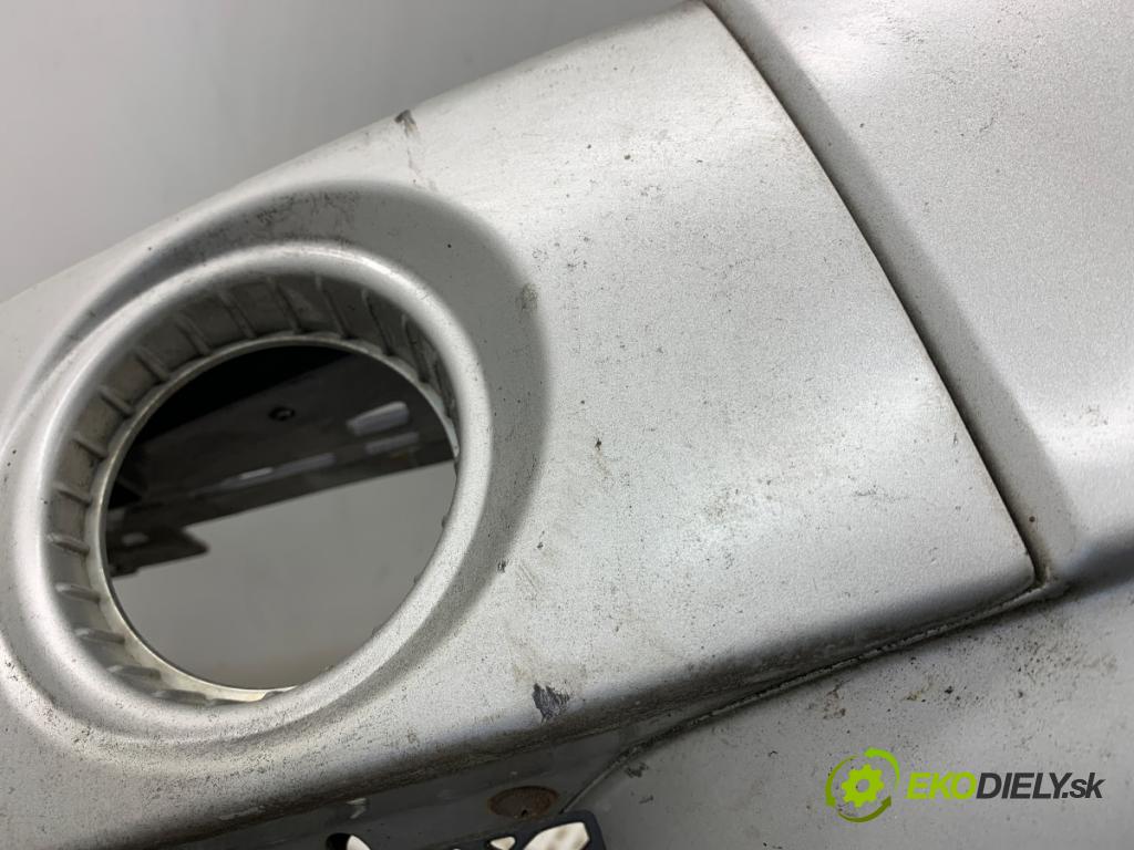 HYUNDAI TUCSON SUV 2007 100 kW 2.0 CRDi 1991 Nárazník predný  (Kľučka dverí ostatné)