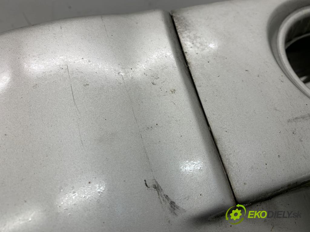 HYUNDAI TUCSON SUV 2007 100 kW 2.0 CRDi 1991 Nárazník predný  (Kľučka dverí ostatné)