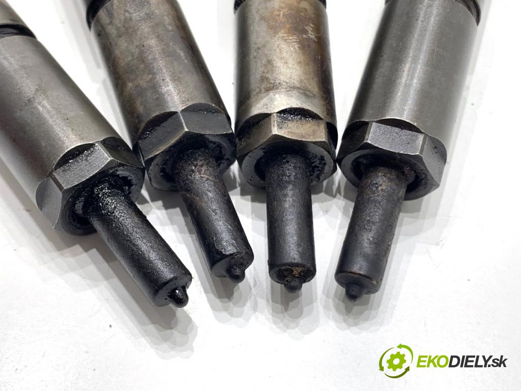 HYUNDAI TUCSON SUV 2007 100 kW 2.0 CRDi 1991 Vstrekovacie ventily 33800-27400