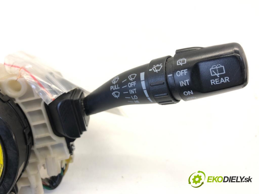 HYUNDAI TUCSON SUV 2007 100 kW 2.0 CRDi 1991 Prepínač kombinovaný  (Prepínacie páčky pod volantom)