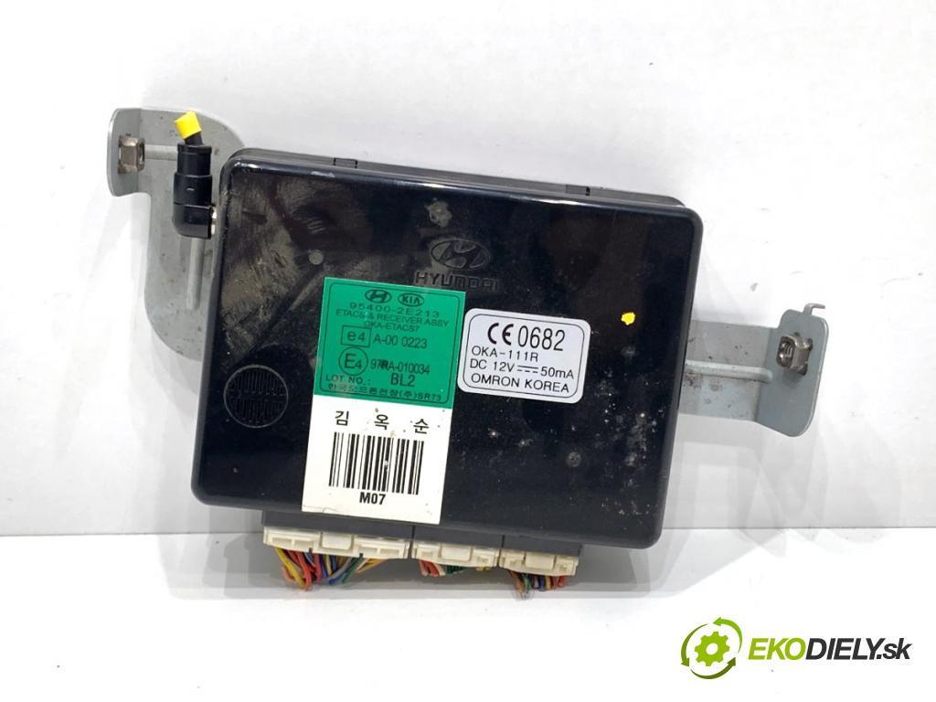 HYUNDAI TUCSON SUV 2007 100 kW 2.0 CRDi 1991 modul komfortu 95400-2E213 (Komfortní modul)