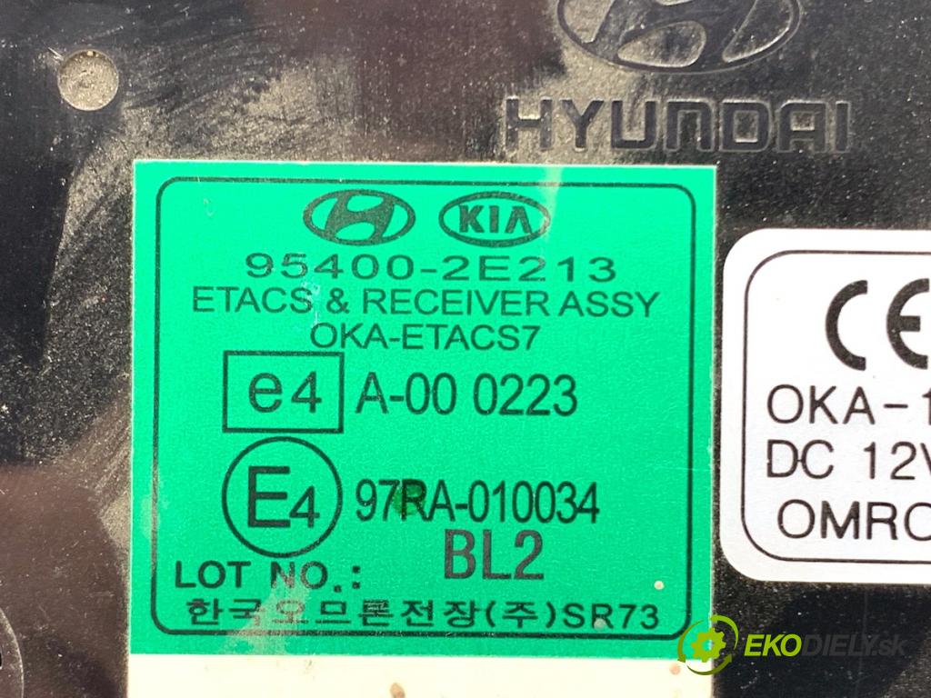 HYUNDAI TUCSON SUV 2007 100 kW 2.0 CRDi 1991 modul komfortu 95400-2E213 (Komfortní modul)