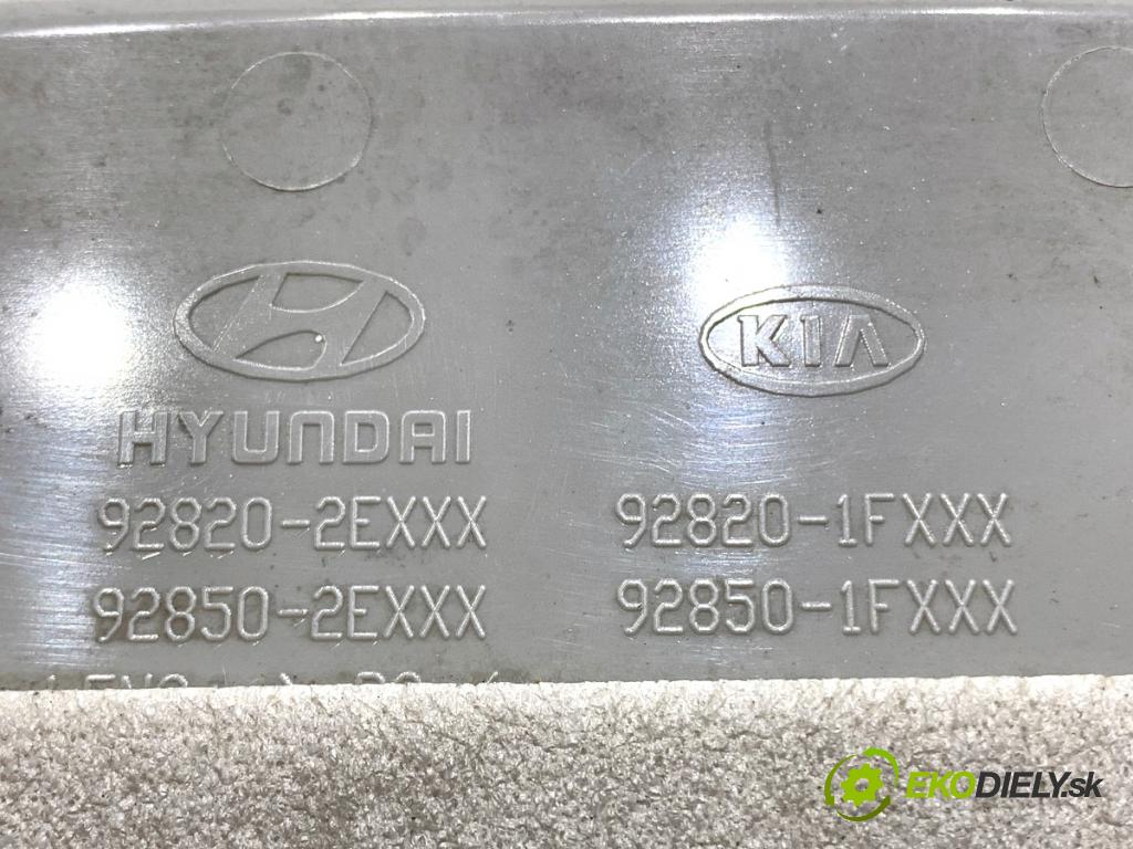 HYUNDAI TUCSON SUV 2007 100 kW 2.0 CRDi 1991 světlo stropní 92820-2EXXX