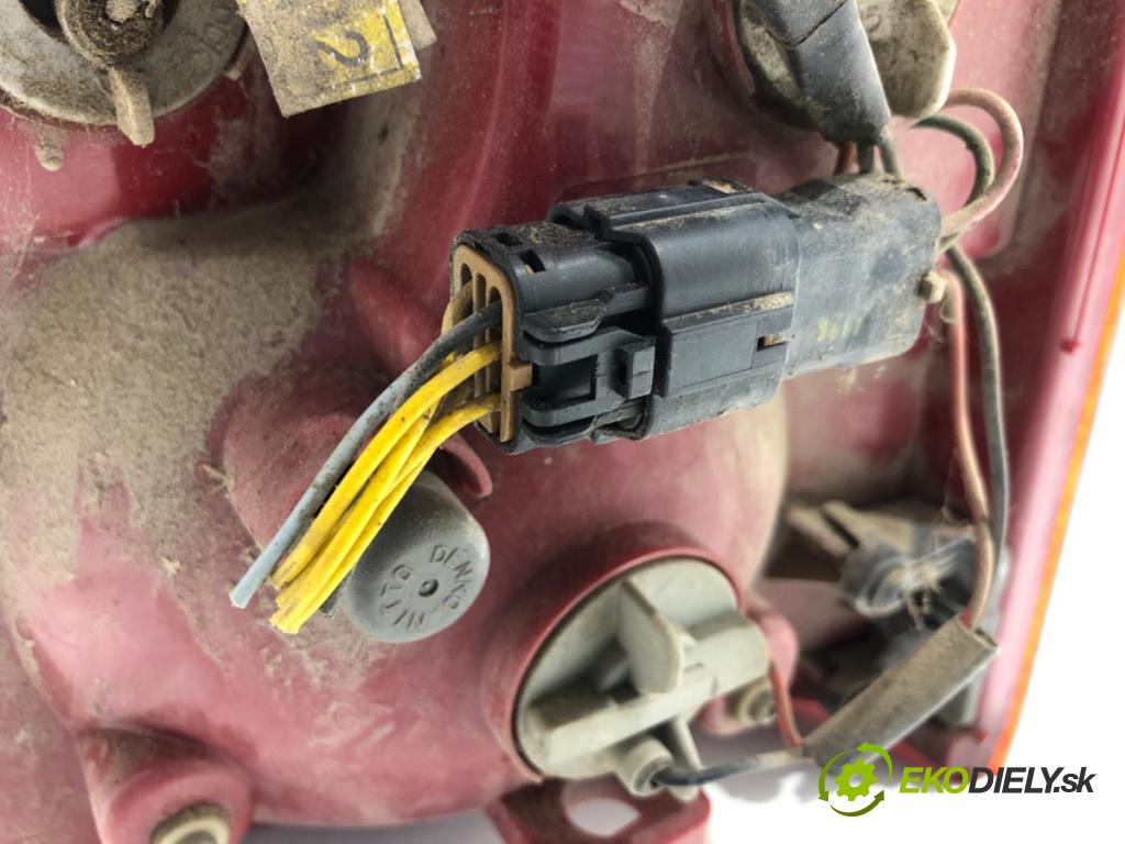 HYUNDAI TUCSON SUV 2007 100 kW 2.0 CRDi 1991 Svetlo ľavy zad 92401-2E010