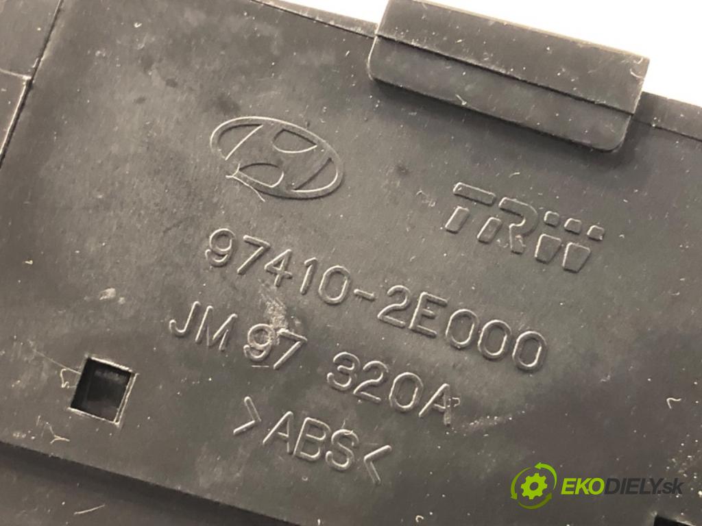 HYUNDAI TUCSON SUV 2007 100 kW 2.0 CRDi 1991 Mriežky kúrenia predný