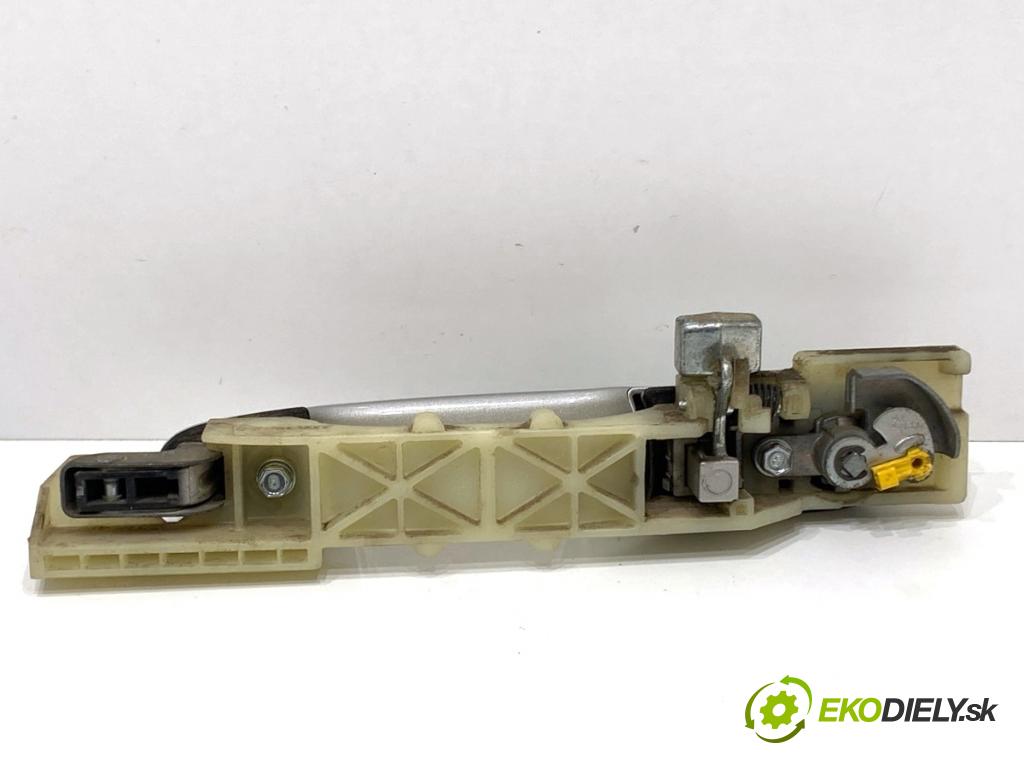 HYUNDAI TUCSON SUV 2007 100 kW 2.0 CRDi 1991 Kľučka vonkajšia pravy predný