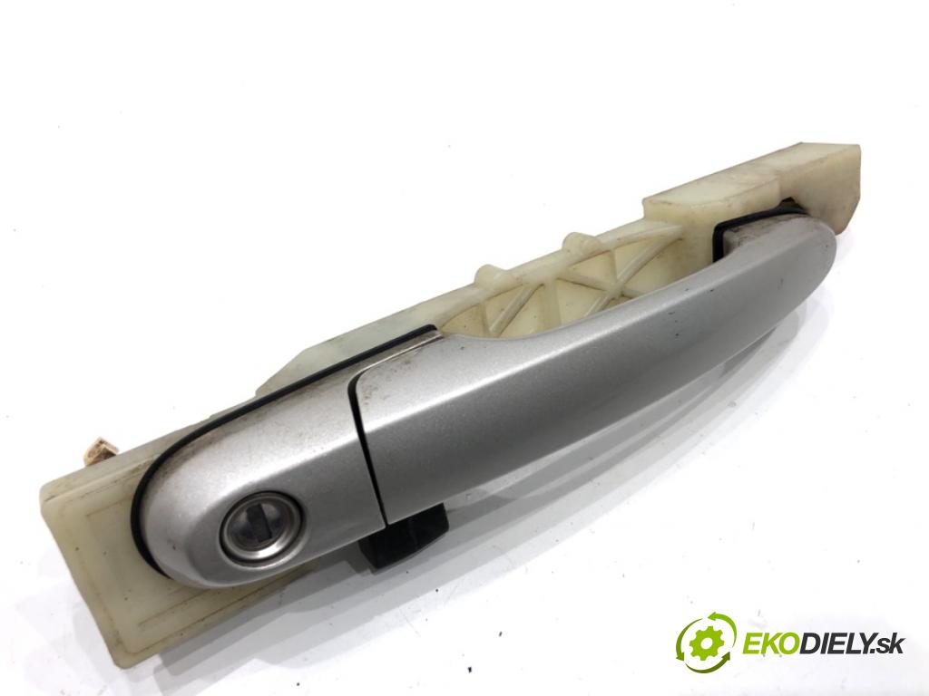 HYUNDAI TUCSON SUV 2007 100 kW 2.0 CRDi 1991 Kľučka vonkajšia ľavy predný 